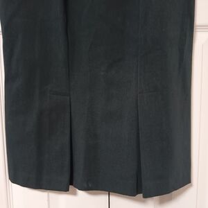 QL2 Quelledue Black Stretch Pencil Midi Skirt